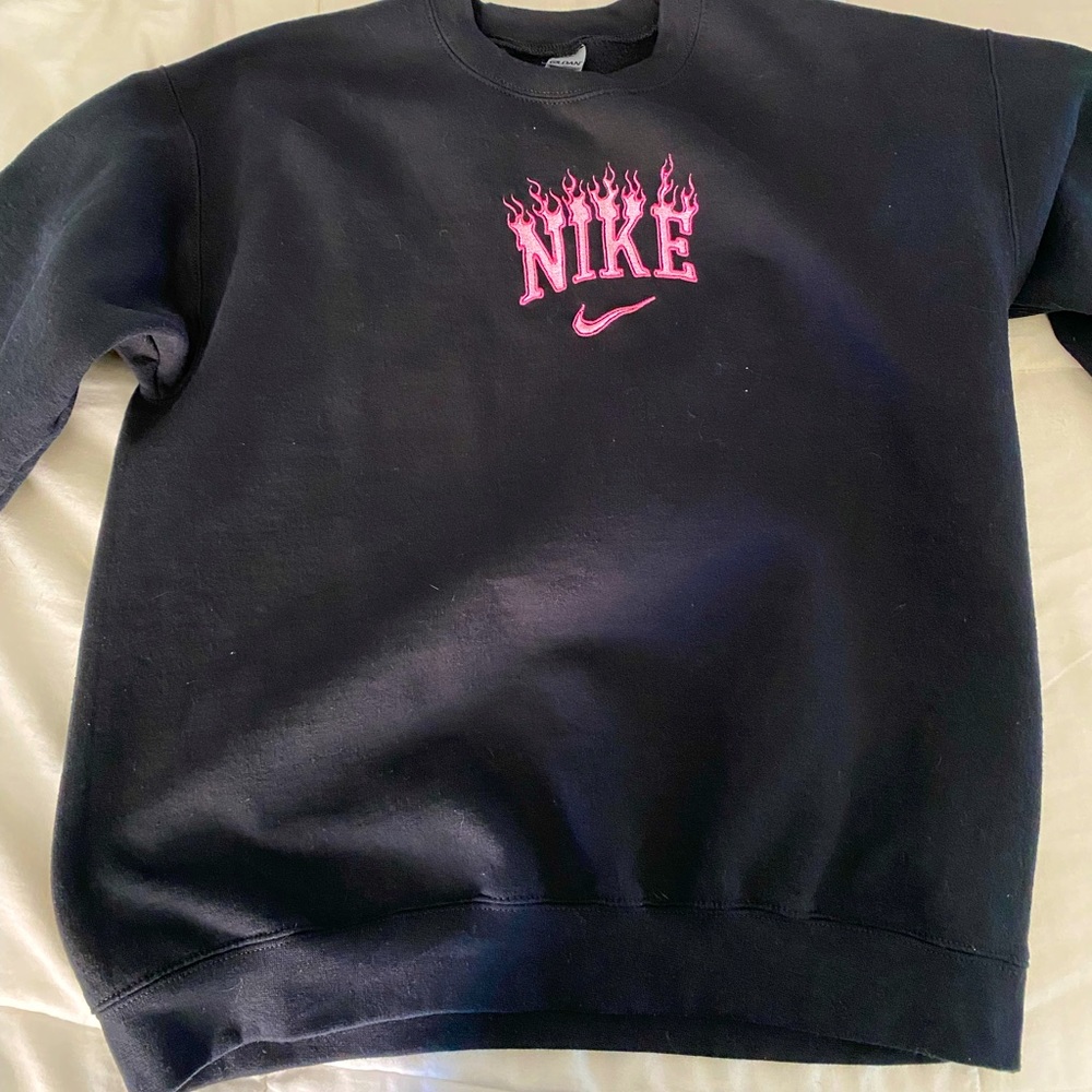 flame nike crewneck